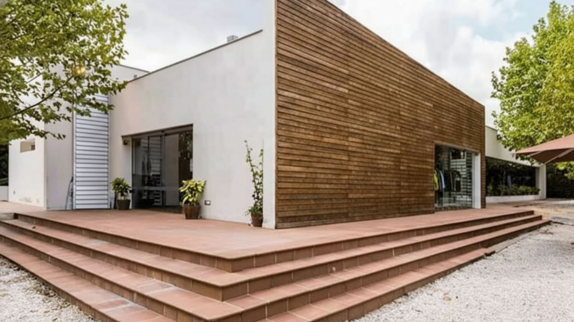 Fachada exterior de la Sala Arnau
