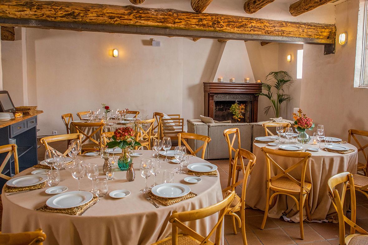 Sala Celler — detalle mesa