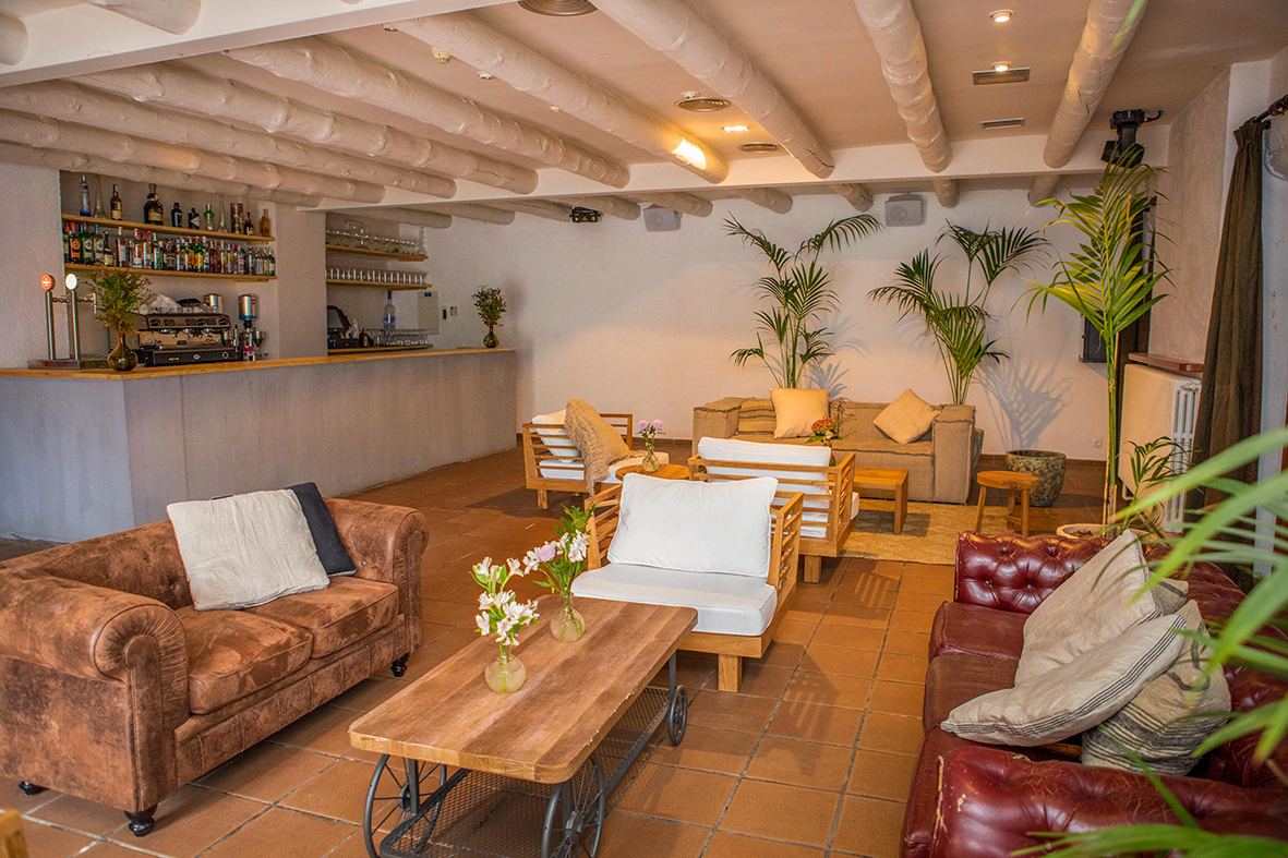 Ambiente cálido de la Sala Disco